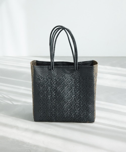 ROPE'(ロペ)の「メルカドトートA4バッグ(トートバッグ・レディース・ブラック/ホワイト・FREE)」の4枚目の写真