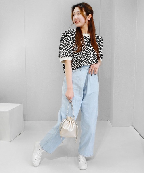 alala(アララ)の「キャンバスハイカットスニーカー ◇(スニーカー・レディース・アイボリー/ブラック・S/M/L/LL)」の14枚目の写真