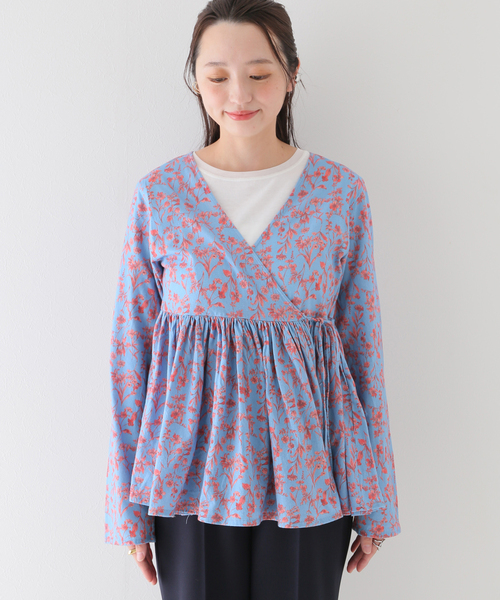 SLOBE IENA(スローブイエナ)の「【MEYAME / メヤメ】 FLOWER CACHE COEUR(Tシャツ/カットソー・レディース・ブルー・FREE)」の4枚目の写真