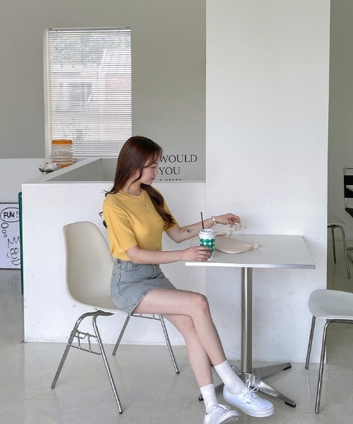 SONA（ソナ）の「SONYUNARA サマーラウンドネック半袖ニット（ニット/セーター・レディース・ブラック/ベージュ/ネイビー/オリーブ/ピンク/イエロー/オレンジ/インディゴブルー/グリーン/アイボリー/スモークピンク/コーラル・FREE）」の21枚目の写真