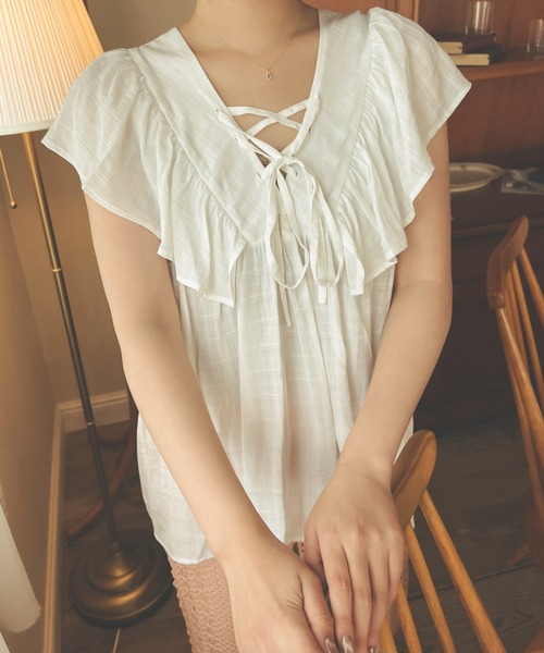 Ambre Neige(アンブルネージュ)の「2WAYラッフルチュニックブラウス/WEB/EC限定商品(シャツ/ブラウス・レディース・オフホワイト/ライトグリーン/ライトベージュ・FREE)」の2枚目の写真