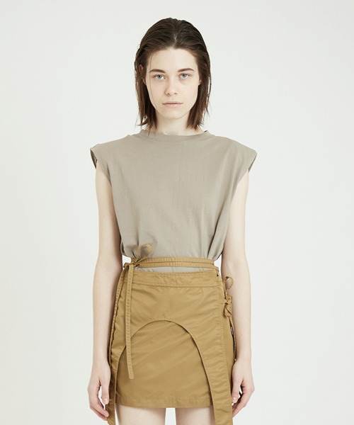 VIAVANDA（ヴィアヴァンダ）の「SHOULDER PAD TANK（Tシャツ/カットソー・レディース・グレー/ブラック・FREE）」の7枚目の写真