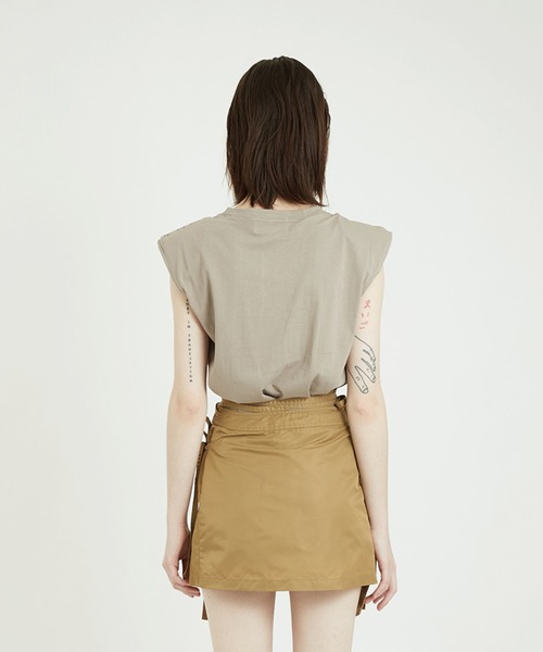VIAVANDA（ヴィアヴァンダ）の「SHOULDER PAD TANK（Tシャツ/カットソー・レディース・グレー/ブラック・FREE）」の20枚目の写真