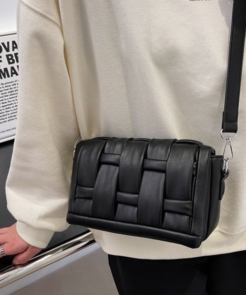 deux amour（ドゥーザムール）の「編み込みショルダーバッグ（ハンドバッグ・レディース・ホワイト/レモンイエロー/ブラック・FREE）」の9枚目の写真