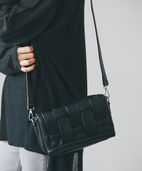 deux amour（ドゥーザムール）の「編み込みショルダーバッグ（ハンドバッグ・レディース・ホワイト/レモンイエロー/ブラック・FREE）」の16枚目の写真