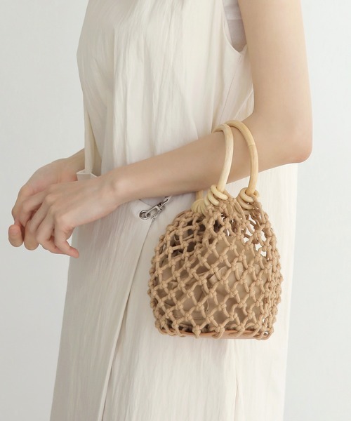 UNE MANSION（ユヌマンション）の「マクラメミニバッグ（ハンドバッグ・レディース・ブラウン/アイボリー・ONE SIZE）」の3枚目の写真