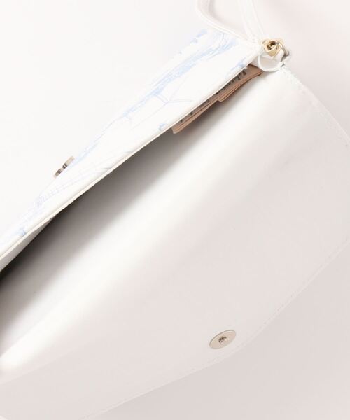 Ted Baker（テッドベーカー）の「KAIDA ニューロマンチック サフィアノ クラッチ（クラッチバッグ・レディース・ホワイト・O/S）」の4枚目の写真