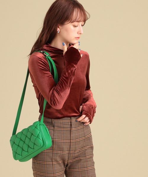 Ray BEAMS（レイビームス）の「Ray BEAMS / ベロア フーディー（その他トップス・レディース・ブラウン/ブラック・ONE SIZE）」の5枚目の写真