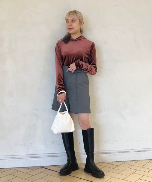 Ray BEAMS（レイビームス）の「Ray BEAMS / ベロア フーディー（その他トップス・レディース・ブラウン/ブラック・ONE SIZE）」の17枚目の写真