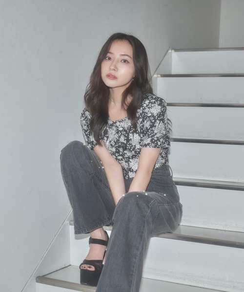 ANDGEEBEE（アンジービー）の「ゴブランパフスリーブトップス（その他トップス・レディース・ブラック・MEDIUM）」の13枚目の写真