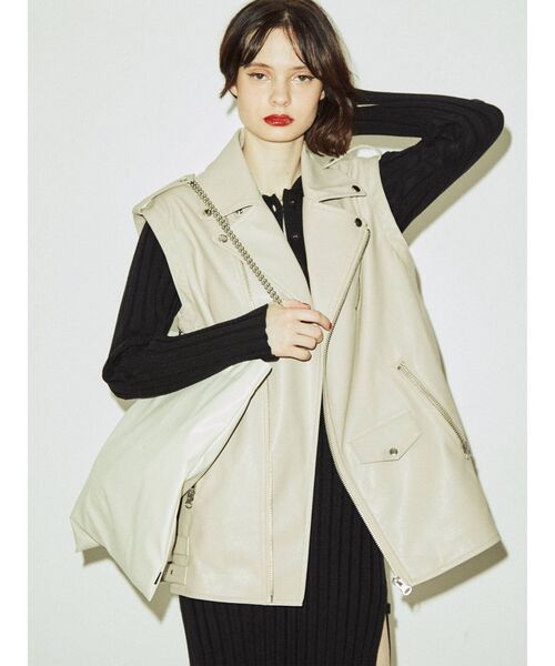 jouetie（ジュエティ）の「jouetieカラートート【A4サイズ/フェイクレザー】（トートバッグ・レディース・ブラック/ピンク/オフホワイト/パープル/ブラウン/グリーン/シルバー・FREE）」の9枚目の写真