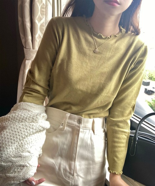 LAUIR(ラウアー)の「メローデザインニットトップス(ニット/セーター・レディース・ブラック/ホワイト/クリーム/グレイッシュベージュ/レッド/ブルー/グリーン系その他/モカ・FREE)」の6枚目の写真