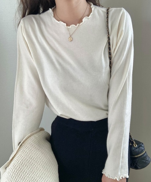 LAUIR(ラウアー)の「メローデザインニットトップス(ニット/セーター・レディース・ブラック/ホワイト/クリーム/グレイッシュベージュ/レッド/ブルー/グリーン系その他/モカ・FREE)」の11枚目の写真