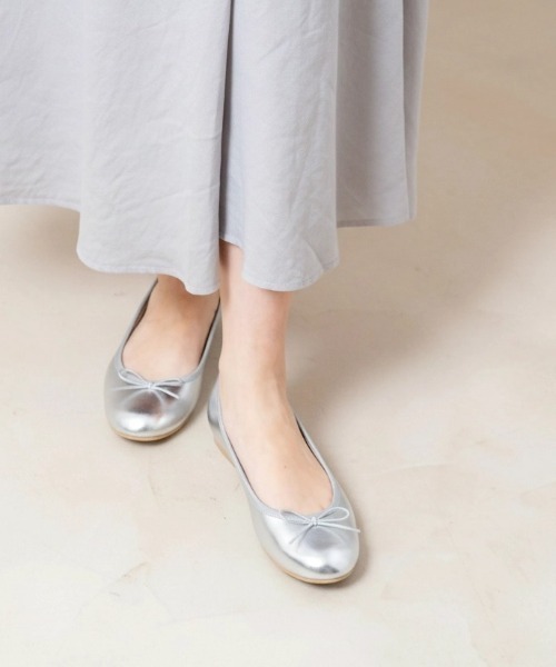 Launa lea ballet(ラウナレア バレエ)の「【レイン対応】 ラウンドトゥバレエシューズ(RB1001A)(バレエシューズ・レディース・ブラック/ネイビー/シルバー/ホワイト/レッド/ライトブルー/ベージュ/イエロー・22.5cm/23.5cm/24.5cm/25.5cm/23.0cm/24.0cm/25.0cm/26.0cm/21.5cm/22.0cm)」の18枚目の写真