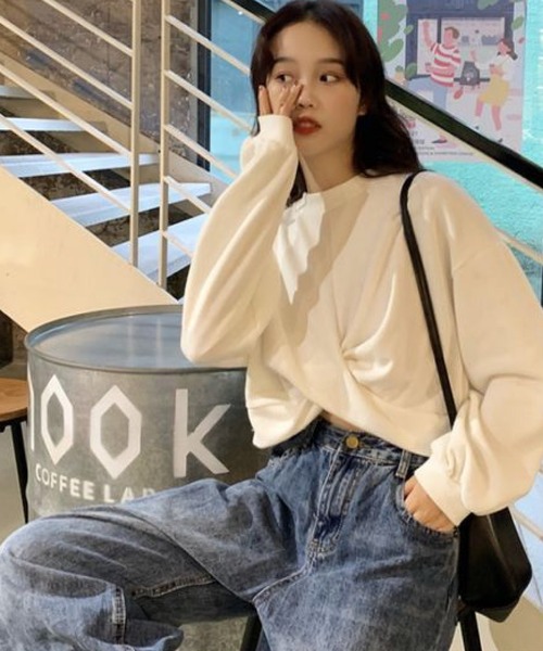 meJane(ミージェーン)の「クロップド丈ボリュームスリーブプルオーバー(Tシャツ/カットソー・レディース・ブラック/グレー/オフホワイト・FREE)」の2枚目の写真