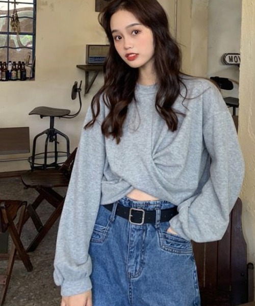 meJane(ミージェーン)の「クロップド丈ボリュームスリーブプルオーバー(Tシャツ/カットソー・レディース・ブラック/グレー/オフホワイト・FREE)」の16枚目の写真