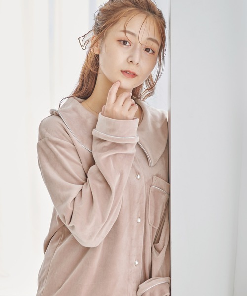 Dita（ディータ）の「ゆるてろパールシャギー襟付き ルームウェア（ルームウェア/パジャマ・レディース・シャンパン/ブラック/スモークピンク/オリーブ・FREE）」の3枚目の写真