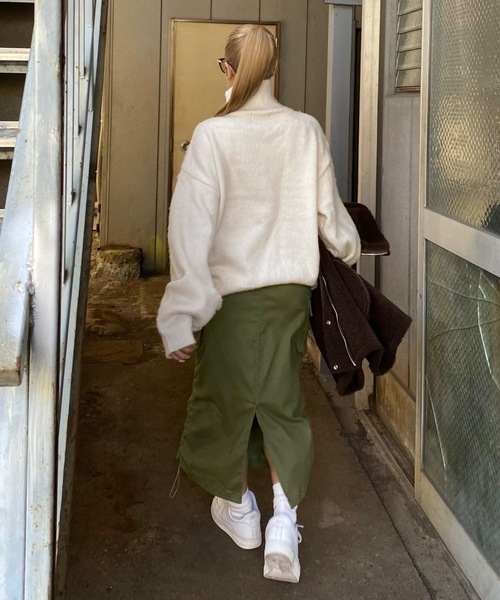 SHAGGIE（シャギー）の「モヘアライクハーフジップオーバーニット（ニット/セーター・レディース・ナチュラル/ブラック/ピンク/ネイビー・FREE）」の7枚目の写真