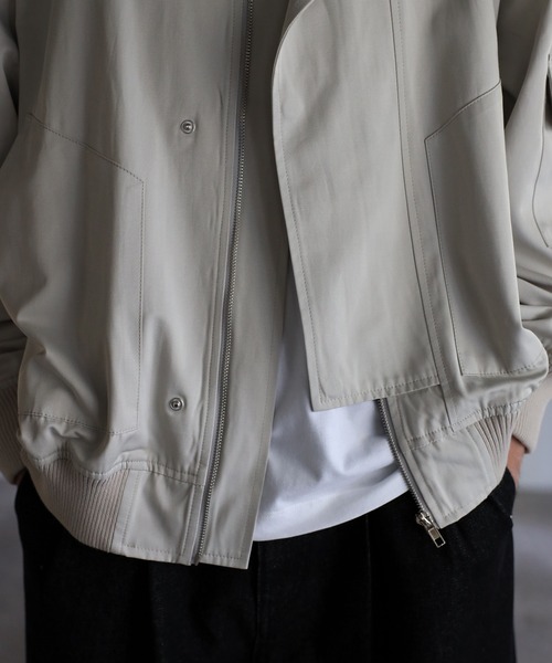 CREARE -LINO-（クレアーレリノ）の「オーバーサイズ ルーズ MA-1ブルゾン<ユニセックス>（MA-1・メンズ・ブラック/シルバーグレー・M/L）」の20枚目の写真