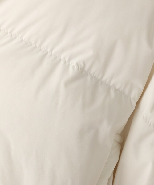 OPAQUE.CLIP(オペークドットクリップ)の「◆【ミュラーダウン】ダウンマフラー(ストール/ショール・レディース・オフホワイト/ブラック/ベージュ・00)」の18枚目の写真