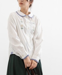 パイピング衿ブーケ刺繍ブラウス
