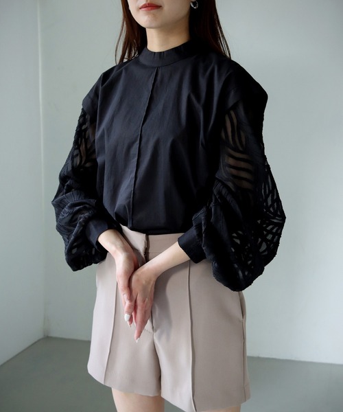 cheriella（シェリエラ）の「【cheriella】WEB限定袖ボリュームレースブラウス（シャツ/ブラウス・レディース・ホワイト/ブラック/ホワイト系その他/ブラック系その他・M）」の9枚目の写真