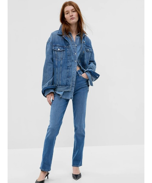 GAP（ギャップ）の「ウォッシュウェル ミッドライズ クラシック ストレートデニム（デニムパンツ・レディース・ブルー・23/27/24/29/26/30/25/28）」の2枚目の写真