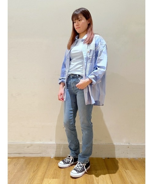 GAP（ギャップ）の「ウォッシュウェル ミッドライズ クラシック ストレートデニム（デニムパンツ・レディース・ブルー・23/27/24/29/26/30/25/28）」の10枚目の写真