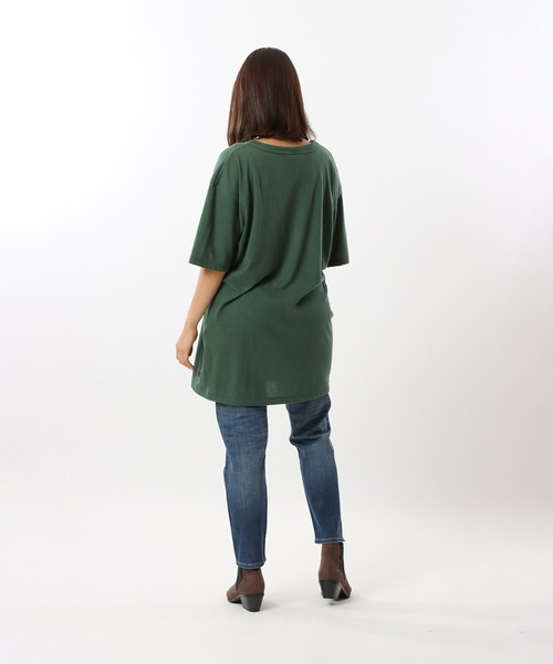 Champion(チャンピオン)の「【Champion/チャンピオン】メンズ TRUE TO ARCHIVES ショートスリーブTシャツ(Tシャツ/カットソー・メンズ・モスグリーン/ホワイト/ネイビー・MEDIUM/LARGE)」の16枚目の写真