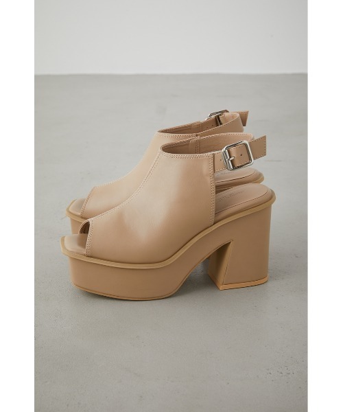 AZUL by moussy（アズールバイマウジー）の「CENTER STITCH BOOTIE SANDALS/センターステッチブーティーサンダル（サンダル・レディース・ライトベージュ/ブラック・LARGE/LL/MEDIUM/SMALL）」の10枚目の写真