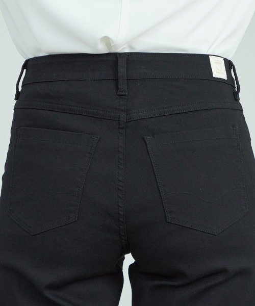 C17 LACHIC センタープレスワイドパンツ（スラックス）｜C17（シーセブンティーン）