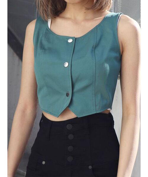 EMODA(エモダ)の「フロントボタントップ(キャミソール・レディース・ブラック/グリーン/アイボリー・FREE)」の3枚目の写真