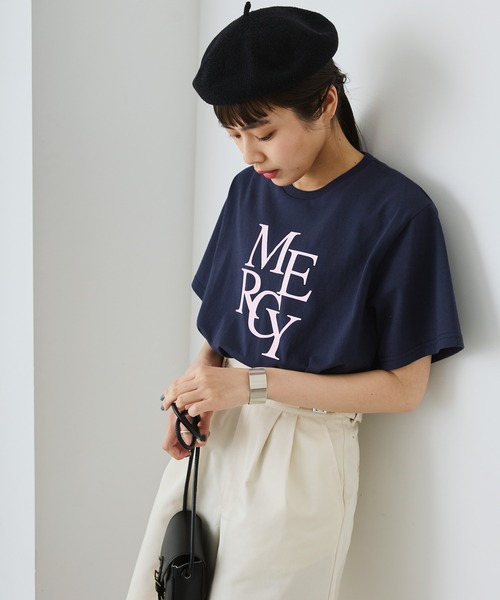 forksy.(フォルクシー)の「【forksy.】ロゴグラフィックTシャツ(Tシャツ/カットソー・レディース・オフホワイト/オートミール/ネイビー・FREE)」の6枚目の写真