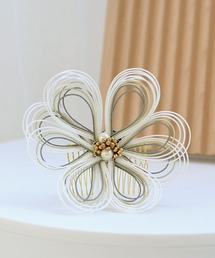 utatane（ウタタネ）の「髪飾り バイカラー水引フラワー×ビジューコーム 日本製（和装小物）」