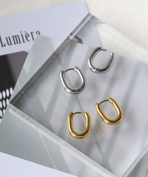 colleca la（コレカラ）の「[stainless]ステンレス・オーバルワンタッチフープピアス〈金属アレルギー対応〉（ピアス（両耳用）・レディース・ゴールド/シルバー・ﾌﾘ-）」の9枚目の写真
