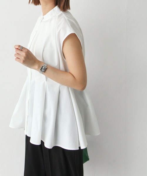 Chillfar（チルファー）の「ウエストタックスタンドカラーブラウス（シャツ/ブラウス・レディース・ブルーグレー/ブラック/オフホワイト・FREE）」の20枚目の写真