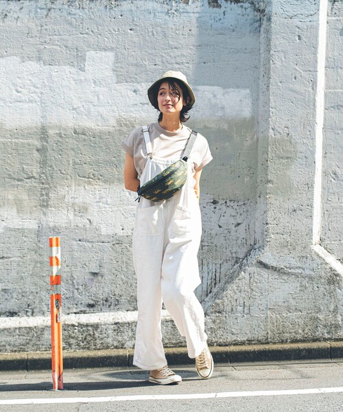 KiU（キウ）の「Kiu/キウ WP BODY BAG Small/ウ ォータープルーフボディバッグ スモール（ボディバッグ/ウエストポーチ・レディース・ブラック/ネイビー/オリーブ/サックスブルー・ONE SIZE）」の14枚目の写真