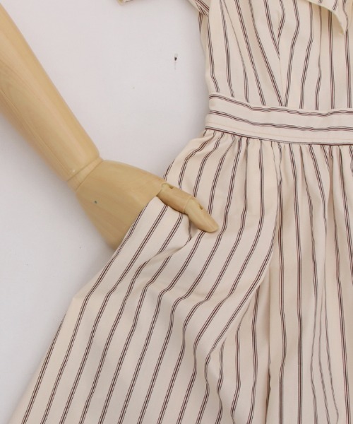 web限定アシンメトリーフリルストライプワンピース EIMY ISTOIRE（エイミーイストワール）の「アシンメトリーフリル
