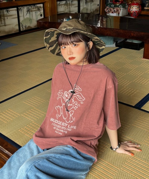 WudgeBoy（ワッジボーイ）の「rabbit pigment Tee（Tシャツ/カットソー・レディース・アイボリー/エンジ・MEDIUM/LARGE）」の4枚目の写真