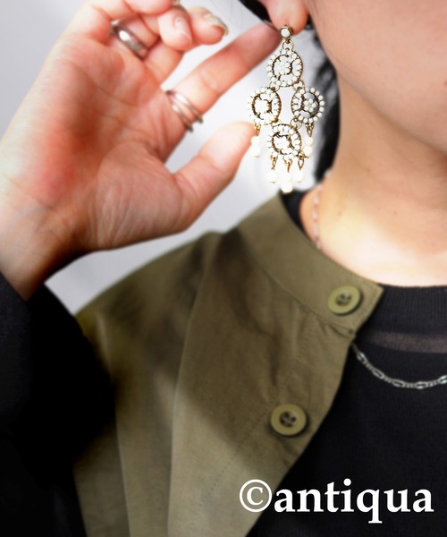 antiqua(アンティカ)の「大ぶりビジューピアス(ピアス(両耳用)・レディース・アンティークゴールド・FREE)」の5枚目の写真