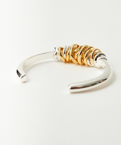 LAPUIS（ラピュイ）の「[LAPUIS/ラピュイ] COIL AROUND バングル（バングル/リストバンド・レディース・マルチ・ONE SIZE）」の3枚目の写真