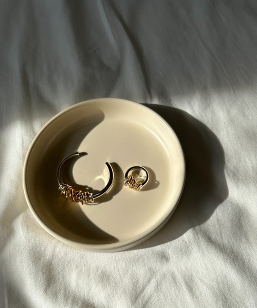 LAPUIS（ラピュイ）の「[LAPUIS/ラピュイ] COIL AROUND バングル（バングル/リストバンド・レディース・マルチ・ONE SIZE）」の13枚目の写真