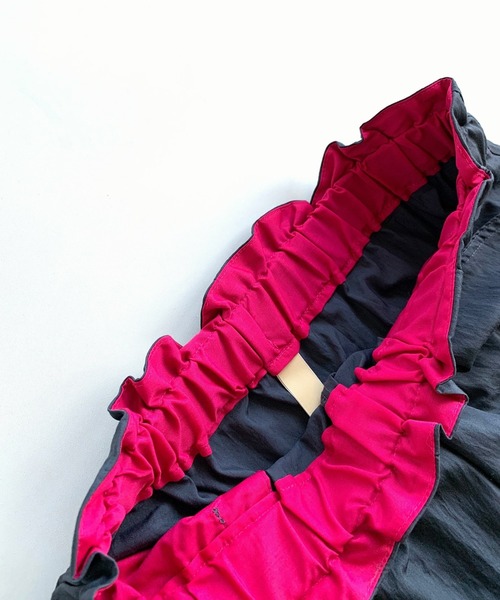 Q(キュー)の「カーゴワイドパンツ(その他パンツ・レディース・カーキ/チャコールグレー・MEDIUM)」の6枚目の写真