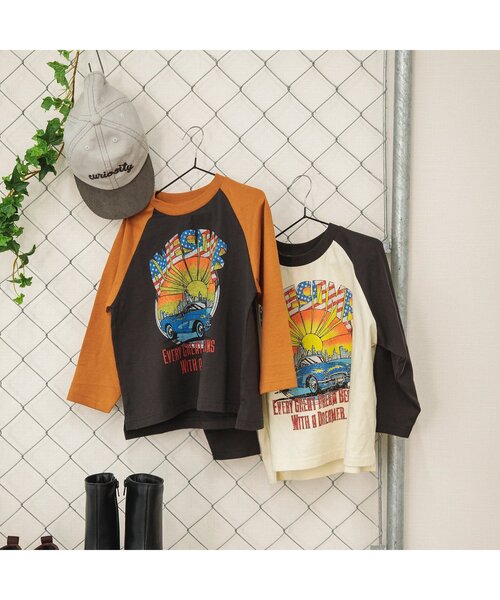 BREEZE（ブリーズ）の「ヴィンテージカー ラグランロンT（Tシャツ/カットソー・キッズ・オフホワイト/チャコール・100/90/120/80/110/130/140）」の3枚目の写真