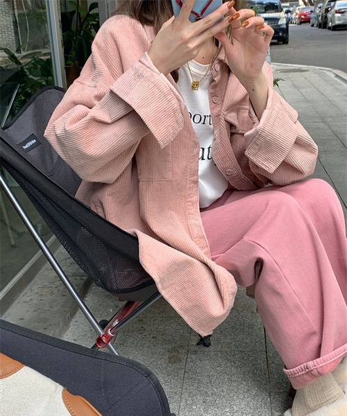 LYEON(リヨン)の「バックハート刺繍コーデュロイルーズシャツ(シャツ/ブラウス・レディース・ベージュ/ブラウン/ピンク・FREE)」の16枚目の写真
