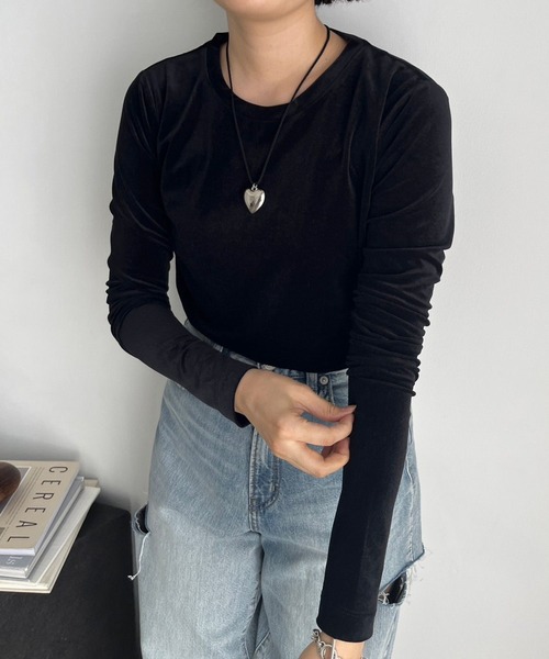 LOWRYS FARM(ローリーズファーム)の「ベロアクルーLS 980748(Tシャツ/カットソー・レディース・ブラック/ネイビー/グレー/アイボリー/グリーン・FREE)」の3枚目の写真