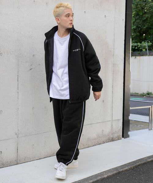 WEGO（ウィゴー）の「WEGO/フリース パイピングトラックジャケット（ブルゾン・メンズ・ブラック・MEDIUM/LARGE）」の3枚目の写真