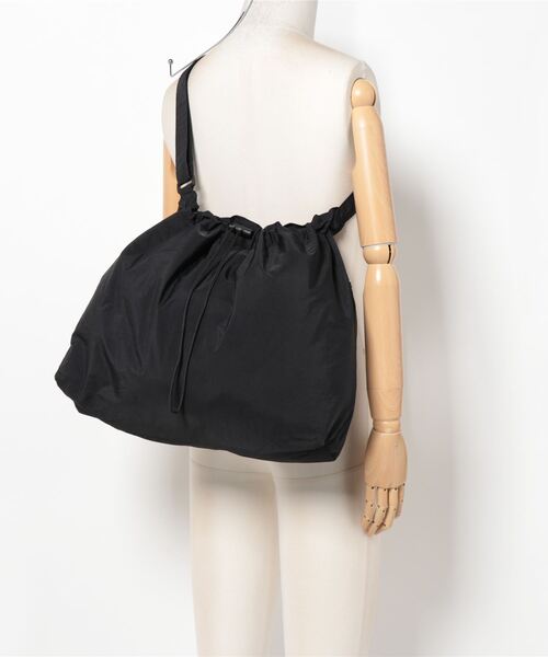 3.3 Field Trip （3.3フィールドトリップ）の「【UNISEX】3.3 Field Trip／BIGショルダーバッグ（ショルダーバッグ・レディース・ブラック/グレー/カーキ/アイボリー・0）」の18枚目の写真