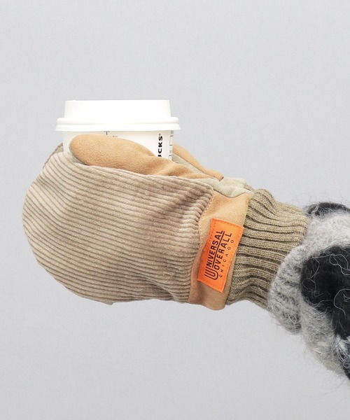 UNIVERSAL OVERALL（ユニバーサルオーバーオール）の「選べる2素材 シープボア コーデュロイ×ピーチスキン フラップ ミトングローブ（手袋・レディース・ベージュ/ブラック系その他/ブラウン系その他/ブラウン/ブラック/オフホワイト/グレー/ベージュ系その他/ホワイト系その他/ブラウン系その他2・FREE）」の10枚目の写真