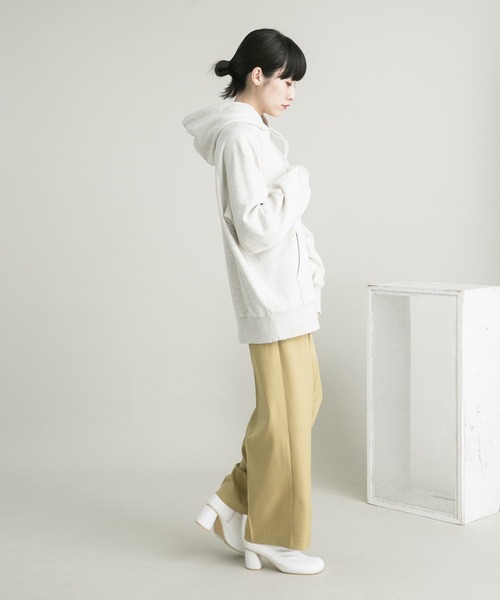 KBF(ケイビーエフ)の「ダメージBIGフーディー(パーカー・レディース・グレー/ネイビー・ONE)」の8枚目の写真